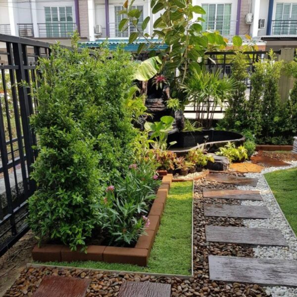 Garden Decoration 4